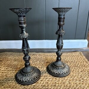 Heavy Metal‎ Leaf Motif Candle Stick 13 1/4" Black Felt Bottom Made In India